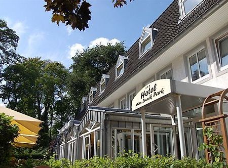 Biohotel Am Lunik Park Hohen Neuendorf Exterior foto