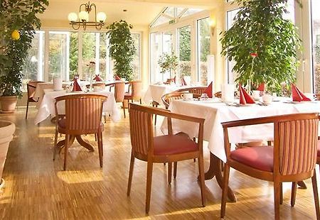 Biohotel Am Lunik Park Hohen Neuendorf Restaurante foto