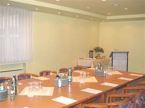 Biohotel Am Lunik Park Hohen Neuendorf Facilidades foto